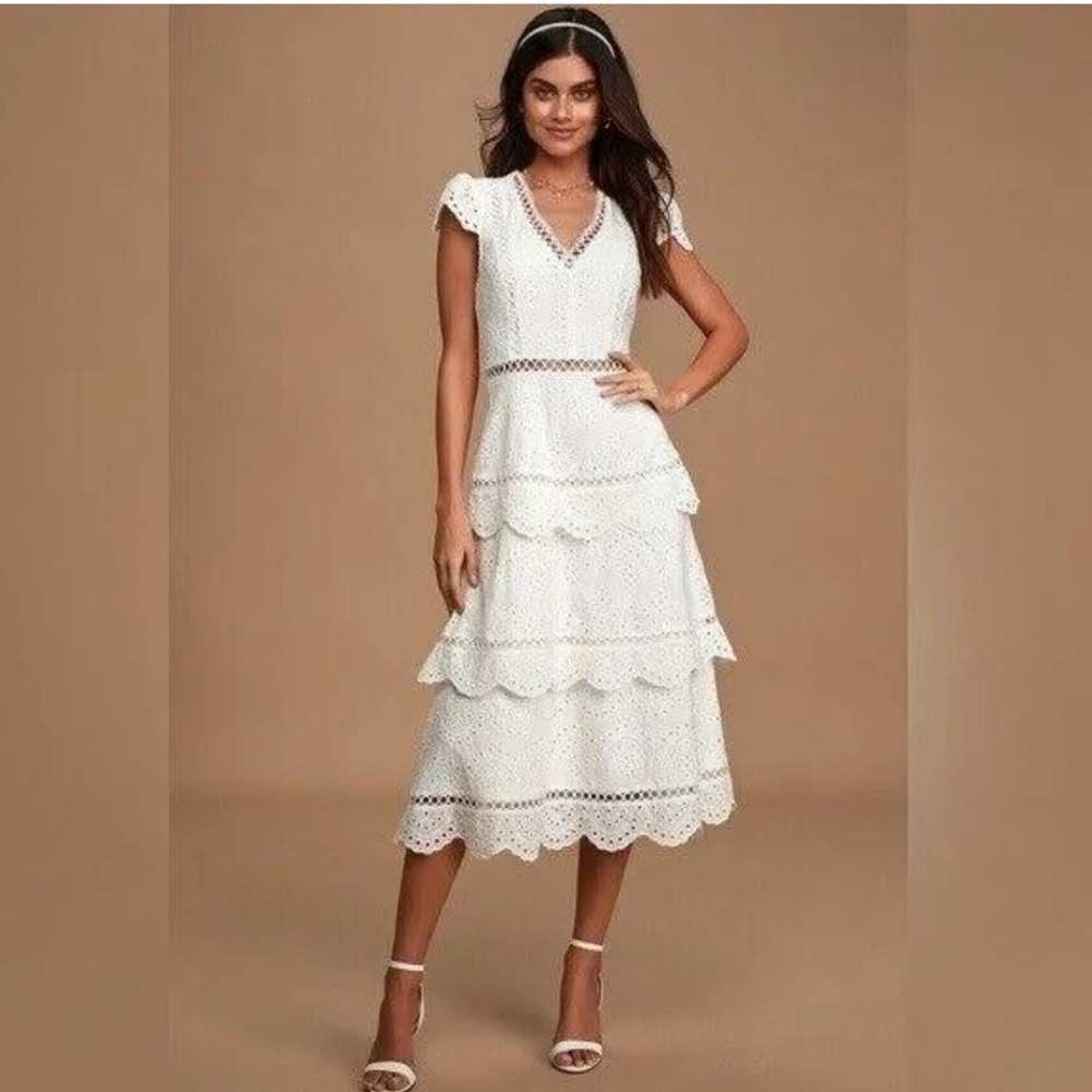 Lulu's white tiered dress